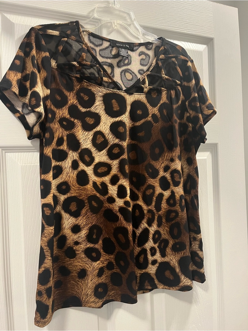 Adele & Ivey Leopard Print V-Neck Blouse - Brown/Black